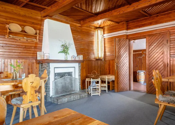 Lysecinska Bouda Lodge *